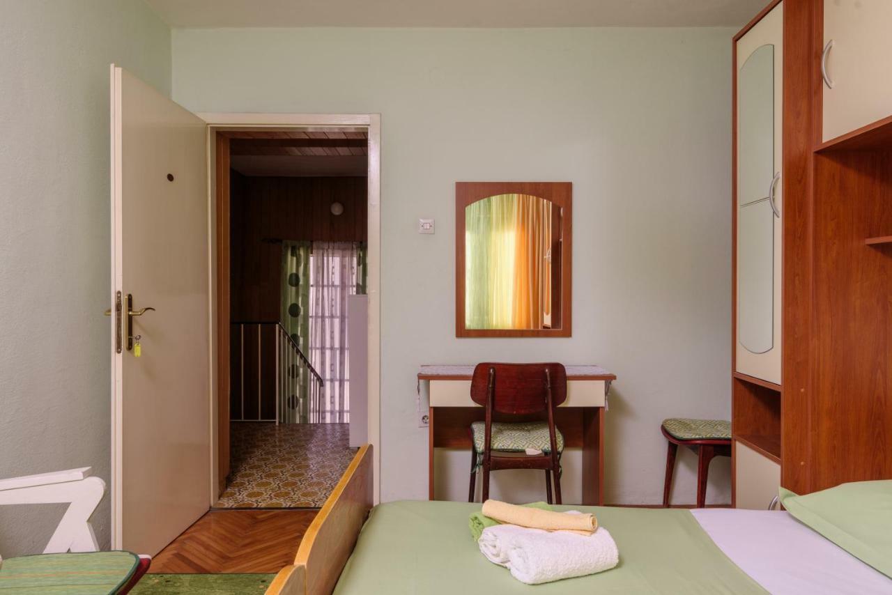 Rooms Mirjana - Centre Of تروغير المظهر الخارجي الصورة