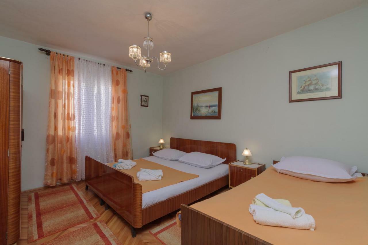 Rooms Mirjana - Centre Of تروغير المظهر الخارجي الصورة