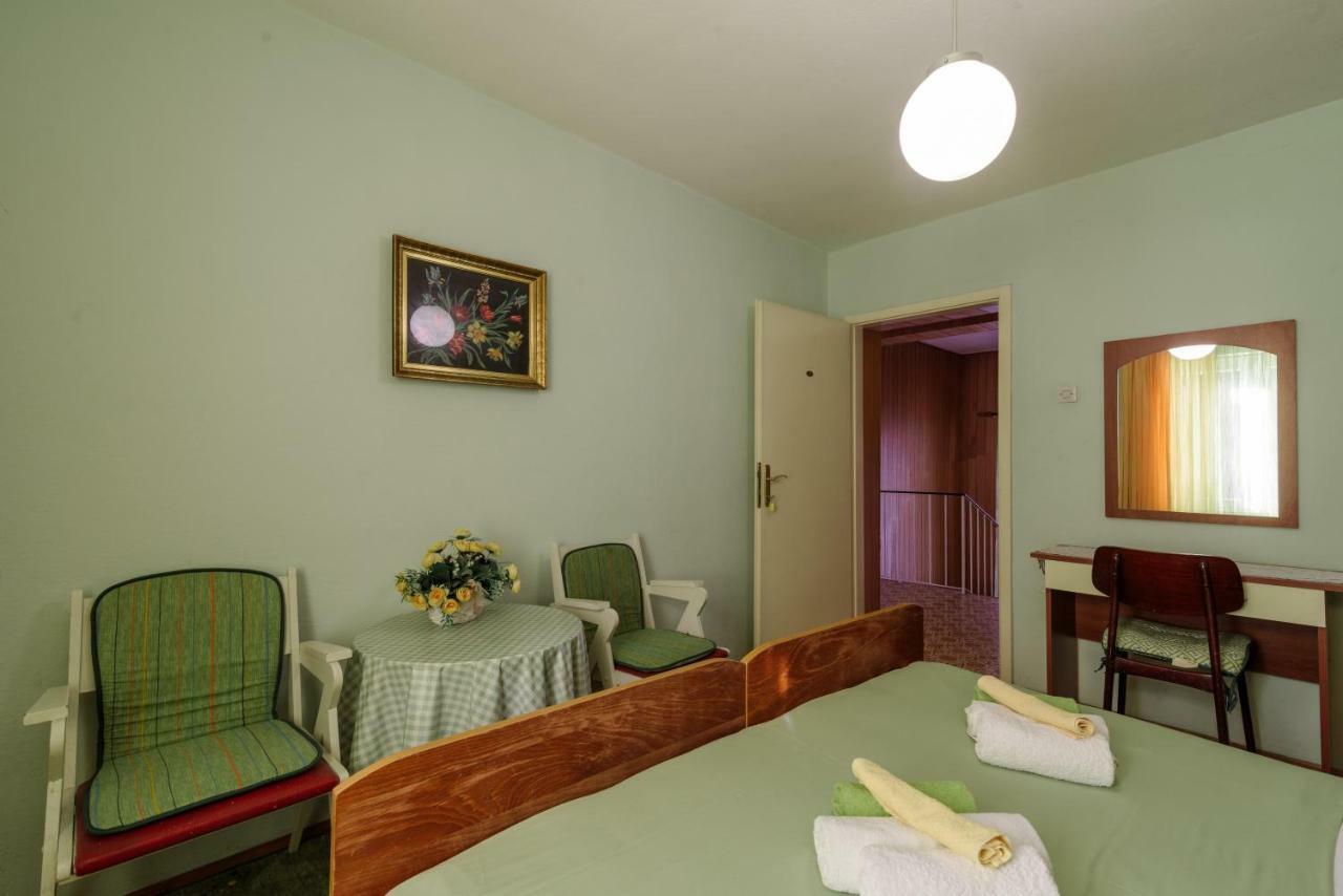 Rooms Mirjana - Centre Of تروغير المظهر الخارجي الصورة